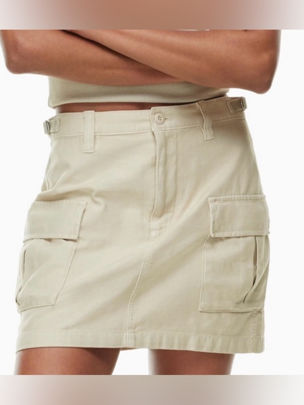 TNA Aritzia Cargo Mini Skirt Size 4 Beige Utility Pocket Streetwear Chic
